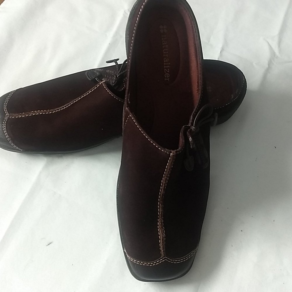 Naturalizer Slip-on Brown Suede Mule